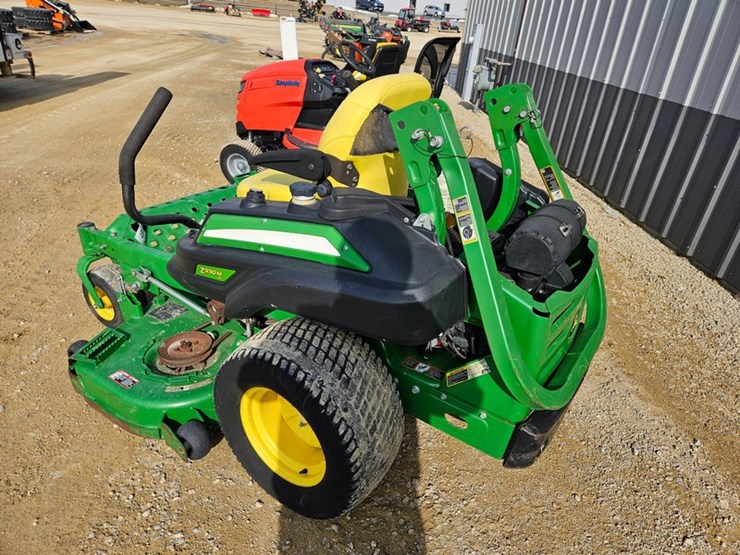 2015-john-deere-z930m-efi-image-3