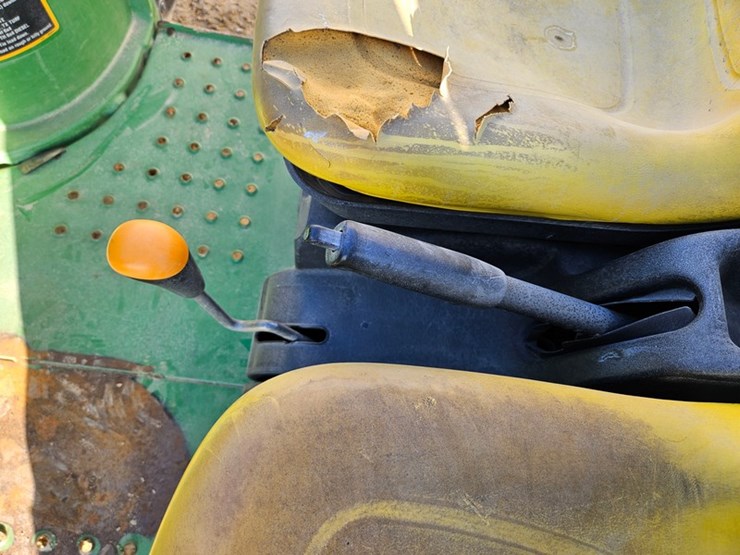 john-deere-tx-4x2-image-11