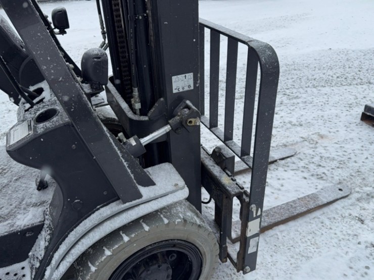 nissan-model-60-sn#-f811013-15,237hrs-40"-forks-image-21