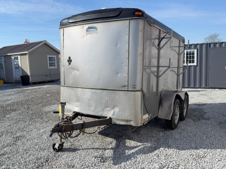 united-cargo-10'-trailer-sn#56jte1022ea134773,-tandem-axle,-ladder-hooks-on-side-image-5