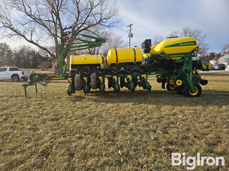 2009-john-deere-1770nt-image-8