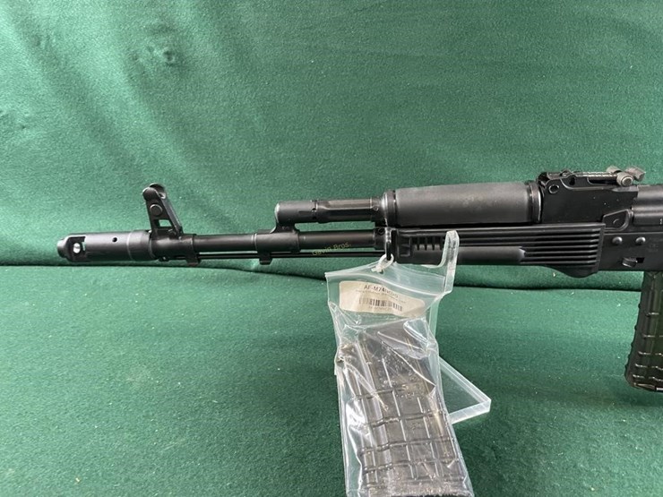 arsenal-mdl.-slr-106fr-5.56x45mm-rifle-image-8