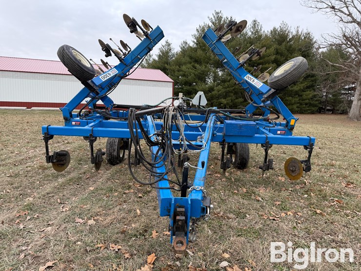 2004-dmi-4300-image-2