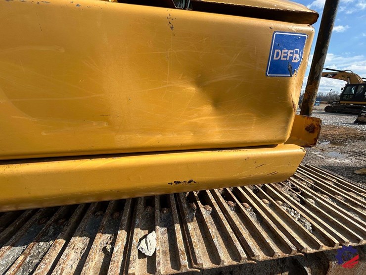 2017-caterpillar-318fl-image-73