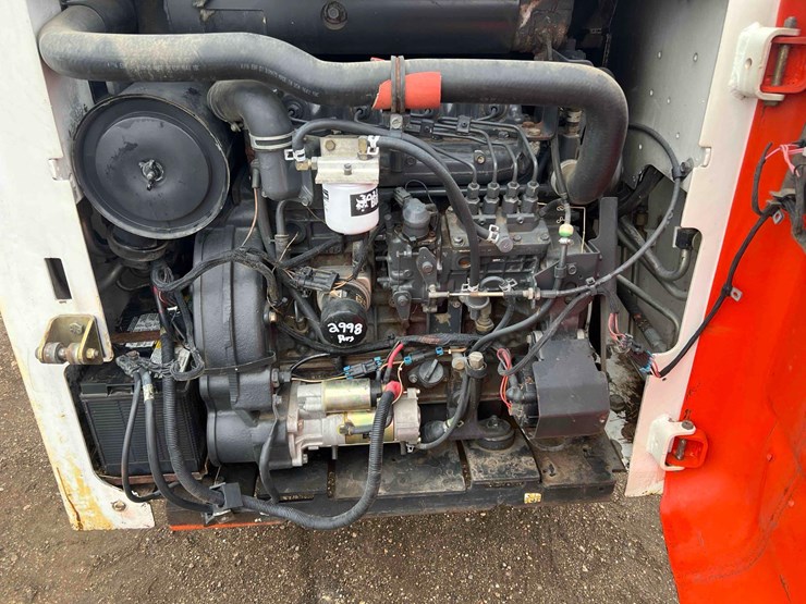 bobcat-s220-image-13