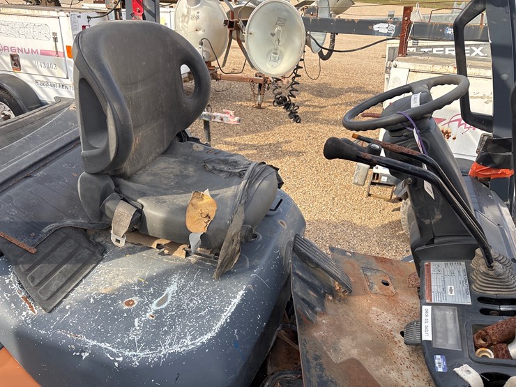 #2562-•-totota-8fdu25-forklift-|-for-parts/repairs-image-5