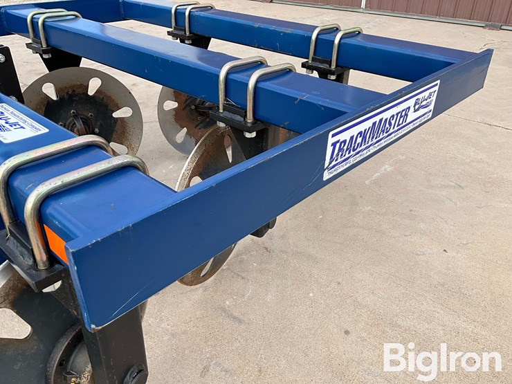 blu-jet-track-master-image-15