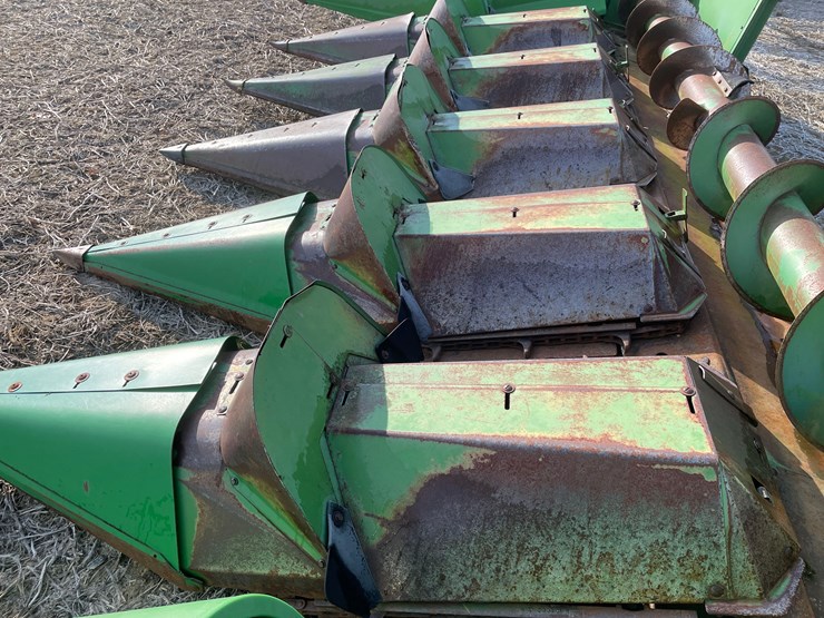 john-deere-630-image-10