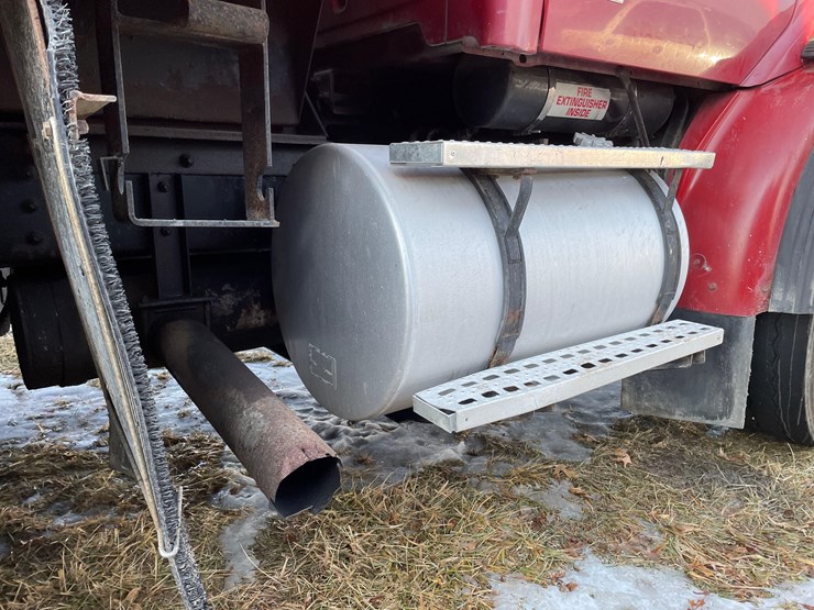 tag-#154,-2000-sterling-tri-axle-dump-truck-image-15