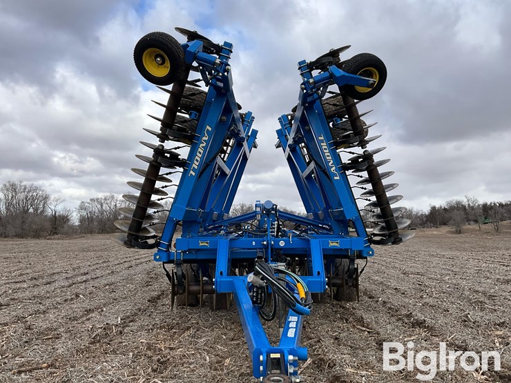 2016-landoll-7431-29-image-2