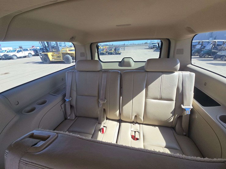 2011-gmc-yukon-xl-image-11