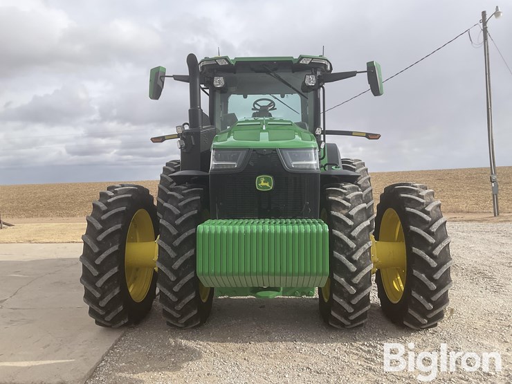 2021-john-deere-8r-340-image-2