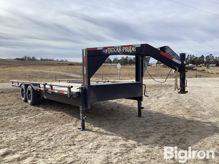 2021-texas-pride-image-3