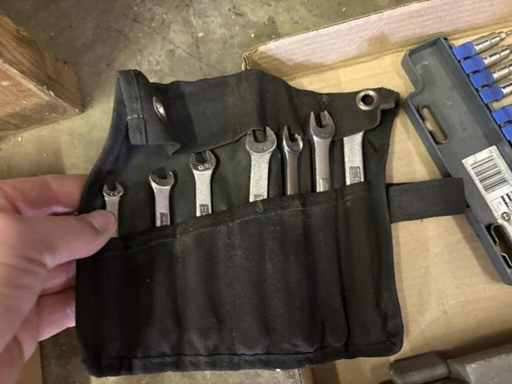craftsman-wrenches,-tools,-more-image-3