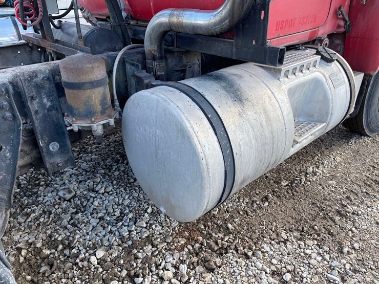 tag-#468,-1981-r-series-600-mack-semi-tractor-image-14