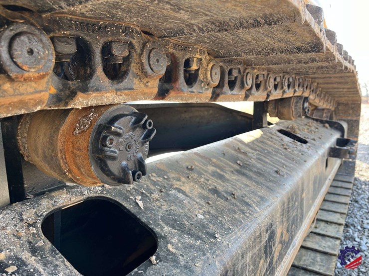 2018-caterpillar-326fl-image-18