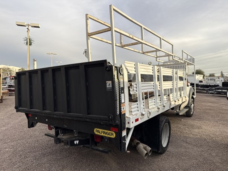 2016-ford-f550-image-6