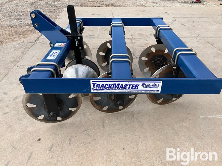 blu-jet-track-master-image-8