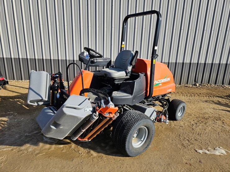 #166-•-jacobsen-lf550-fairway-mower-image-1