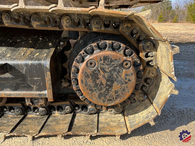 2018-caterpillar-326fl-image-7