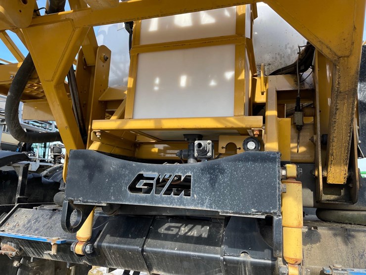 tag-#186,-2009-gvm-6215-self-propelled-sprayer-image-11