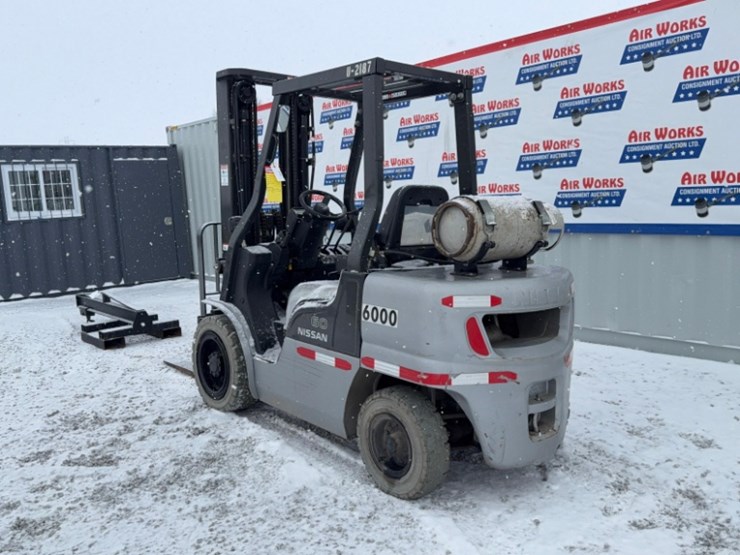 nissan-model-60-sn#-f811013-15,237hrs-40"-forks-image-8