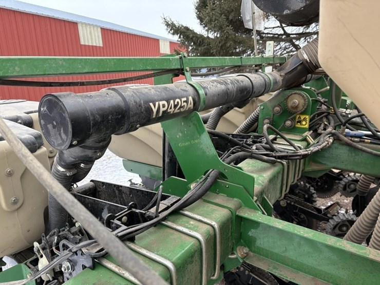 great-plains-yp425a-image-13