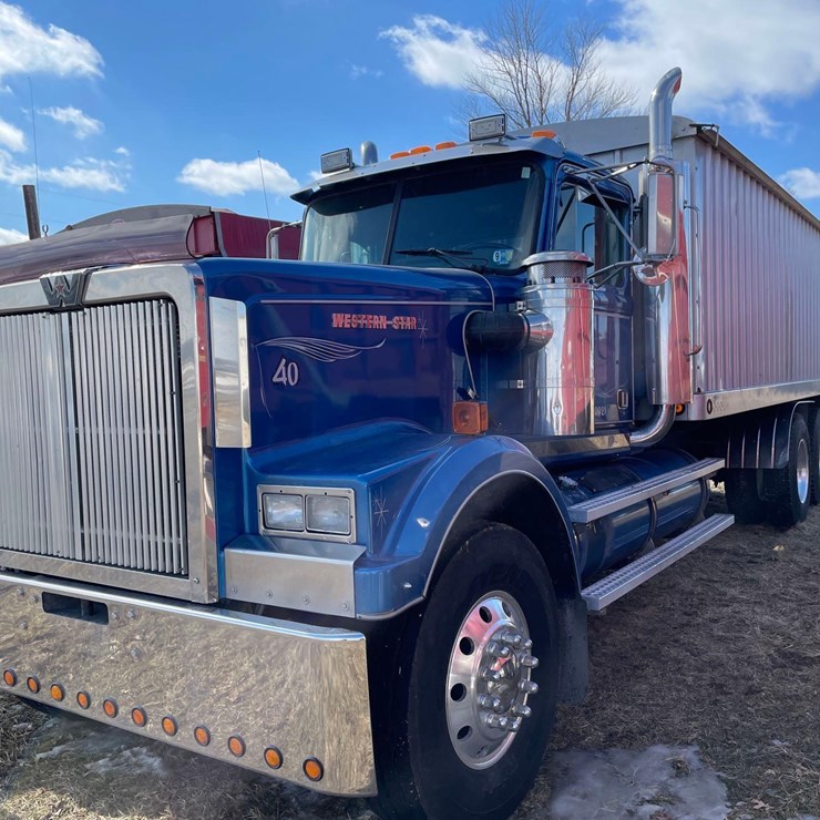 1996 WESTERN STAR 4900