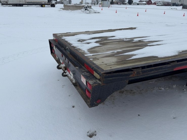 may-gooseneck-trailer,-14,000#-capacity,-no-ramps,-knuckle-boom-lift-on-front-vin#-4c8gs2629ya003492-image-7