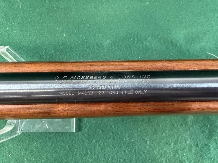 mossberg-mdl.144lsb-22lr-rifle-image-13