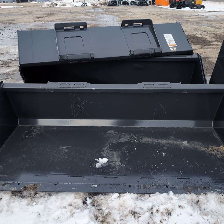 (1) Wolverine 78" Skid Steer Track Duty Bucket TDB-11-78W