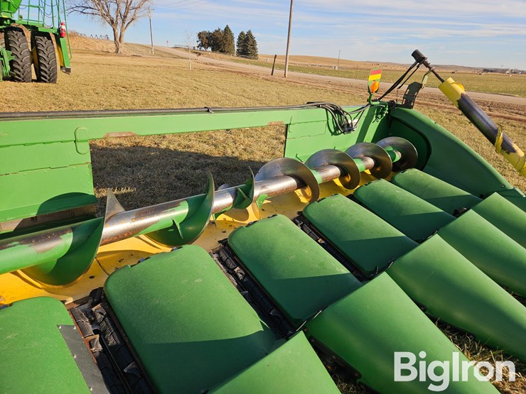 2008-john-deere-608c-image-17