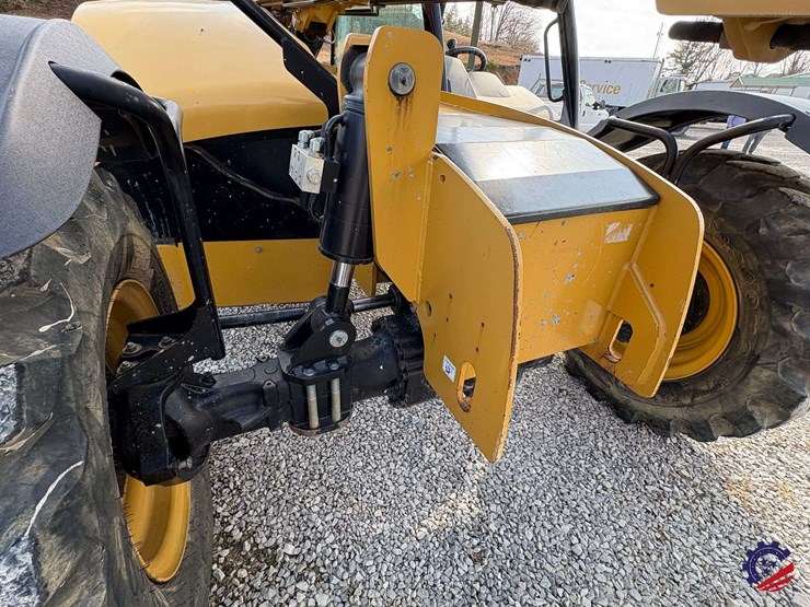2019-caterpillar-tl642d-image-23