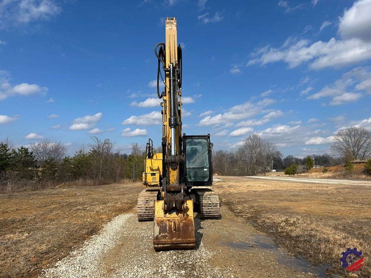 2017-caterpillar-318fl-image-6