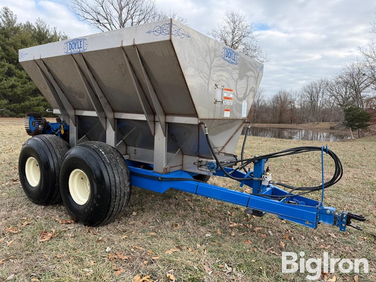 2013-doyle-t/a-8-ton-304-stainless-hopper-fertilizer/lime-spreader-image-3
