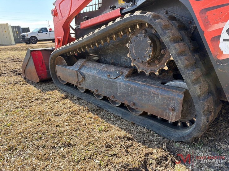 2020-kubota-svl65-2-image-11