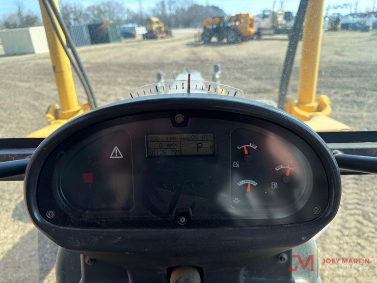 2006-volvo-g946-image-36