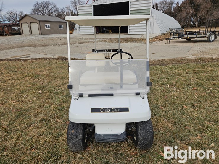 club-car-golf-cart-image-2