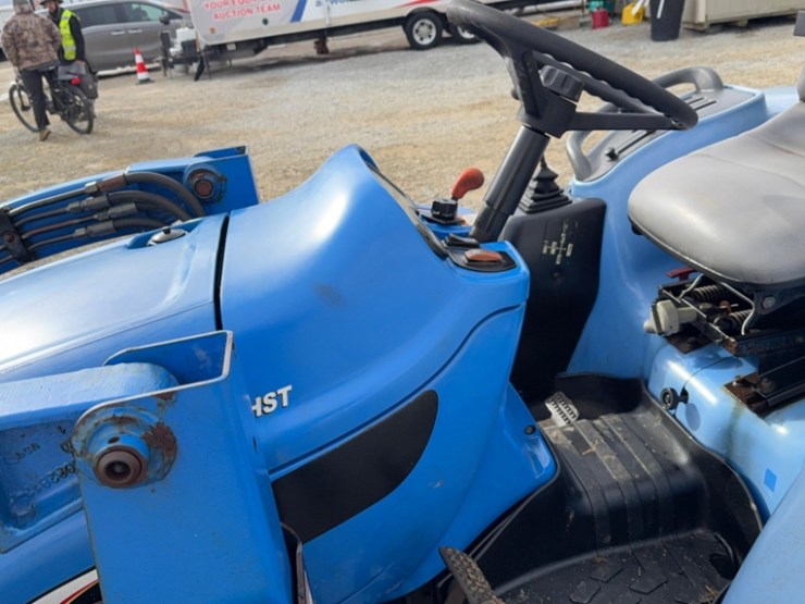 new-holland-7308-image-11