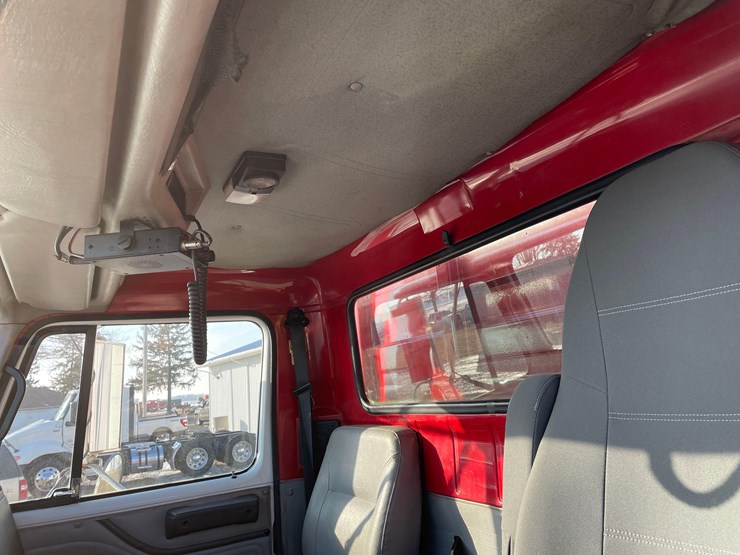 1996-case-ih-8100-image-15