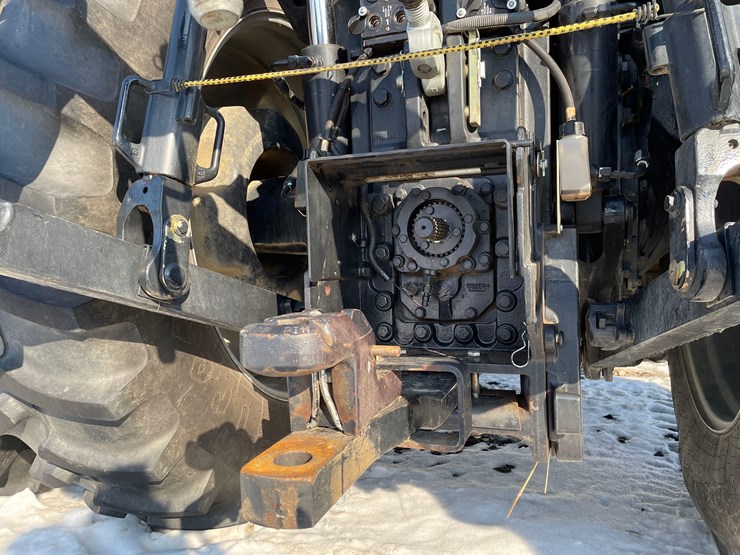 2013-case-ih-magnum-235-image-9