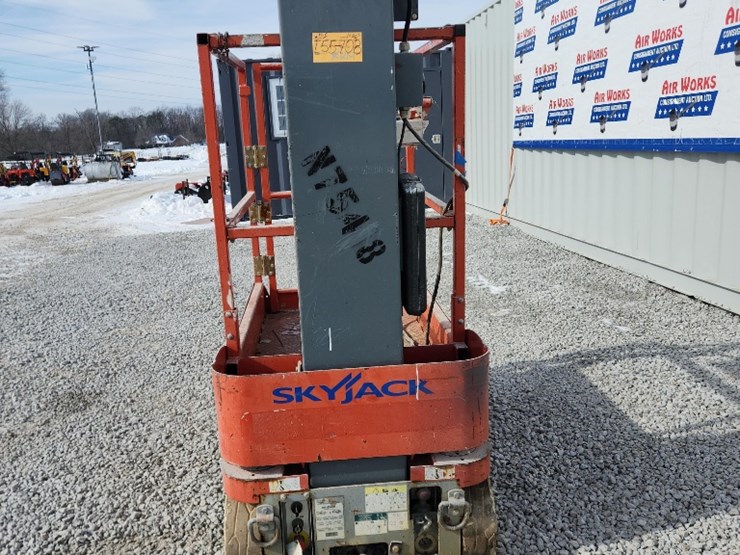 skyjack-sj16-image-2