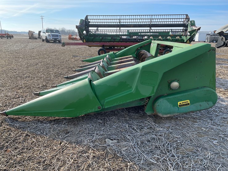 john-deere-630-image-11