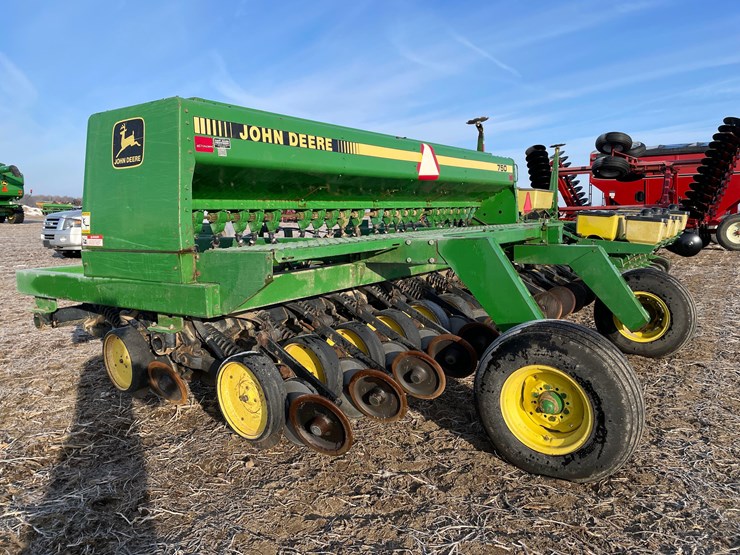 john-deere-750-image-10