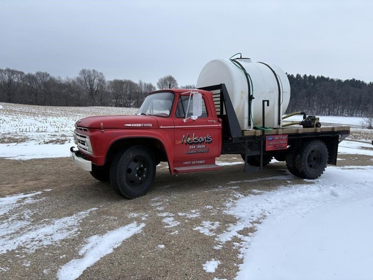 1962-ford-f600-image-1