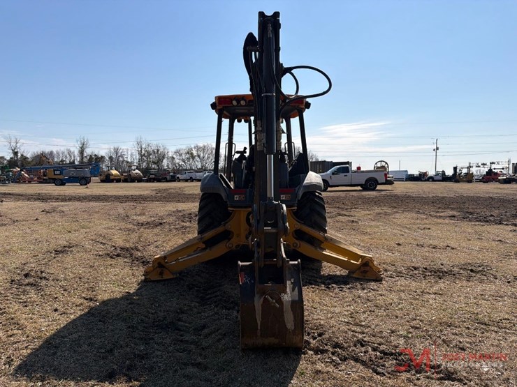 2020-deere-310l-ep-image-4