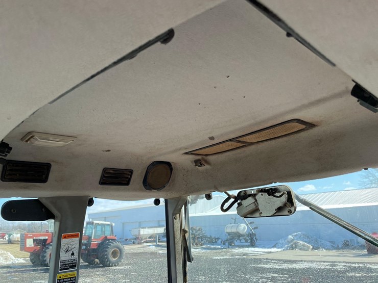 2003-kubota-m9000dtc-image-23