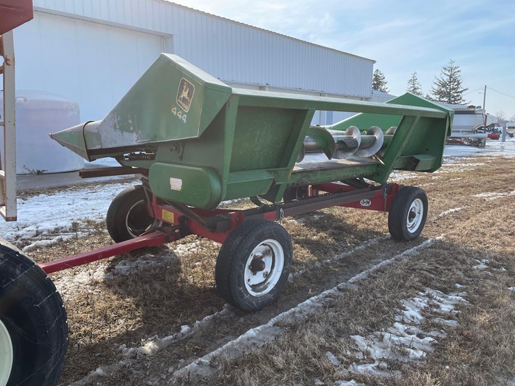 john-deere-444-image-1