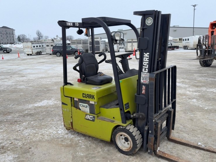 clark-tmx15-image-13