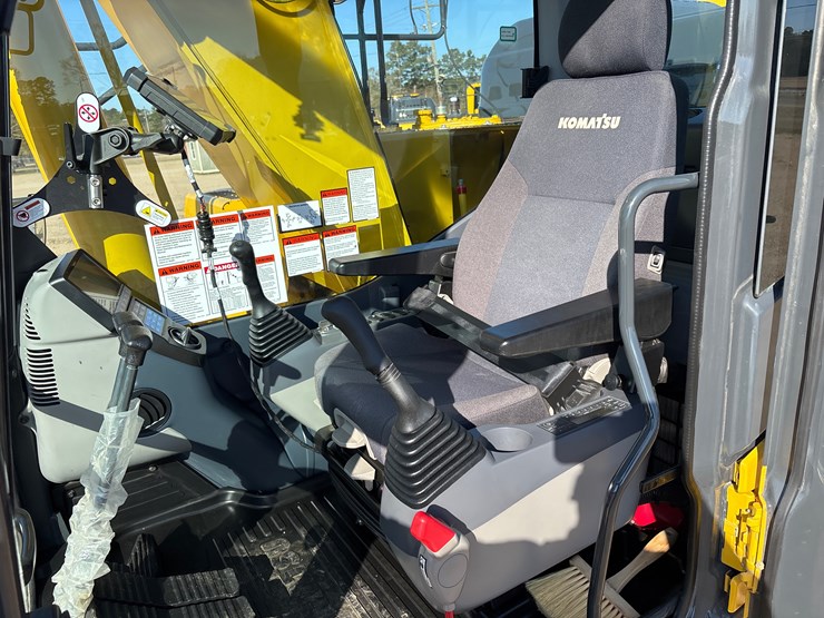 2024-komatsu-pc290-lc-11-image-16